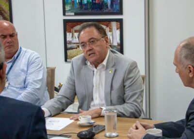 “Estão com medo de quê?!?”, pergunta Roberto Rocha, excluído de pesquisa