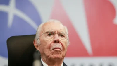 Sarney critica Trump e ameaças do ‘populismo autoritário’ no mundo