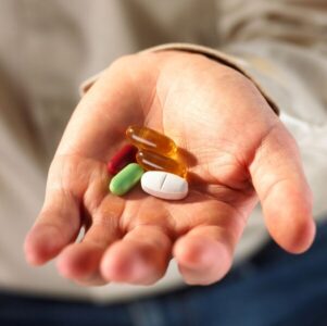 Resolução permite que farmacêuticos prescrevam medicamentos