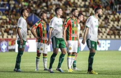 Na raça, Sampaio vira sobre o Juventude e quebra jejum de vitórias