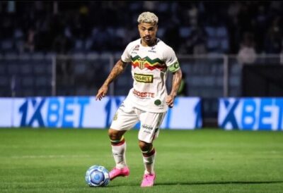 Sampaio não resiste ao lanterna Avaí, que vence e deixa última colocação