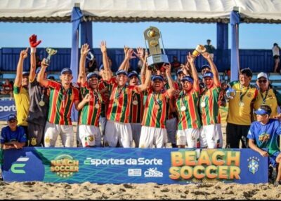 É campeão! Sampaio levanta taça duas vezes