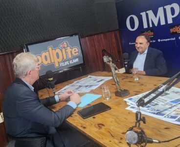 Madeira revela conversa com Felipe Camarão e passos para que ele se torne candidato