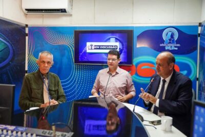 ‘Em Discussão’