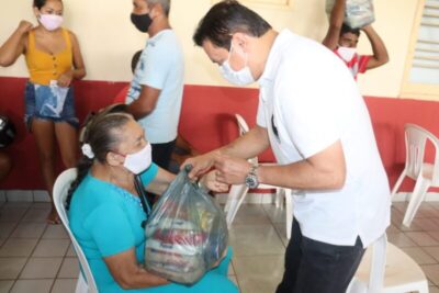 SEMANA SANTA: Rigo Teles entrega 60 toneladas de alimentos para famílias carentes em Barra do Corda
