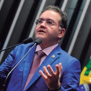 Senador Roberto Rocha diz que a forma que o Lockdown foi decretado em São Luís provocou um aumento de casos de Covid no interior do MA