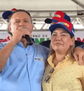 Ao lado de Luana da Colônia em Penalva, governador anuncia doação de veículos para todas as Câmaras de Vereadores do MA