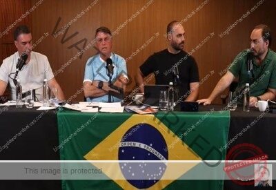 Bolsonaro diz ser massacrado e volta a atacar Supremo, urna eletrônica e esquerda