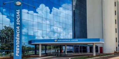 Operação da PF investiga descontos irregulares em benefícios do INSS