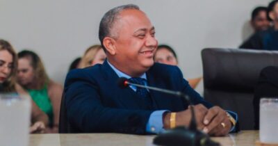 Preto anuncia reajuste salarial para professores de Vargem Grande