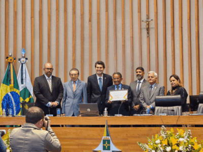 Toni Duarte recebe Título de Cidadão Honorário de Brasília na CLDF