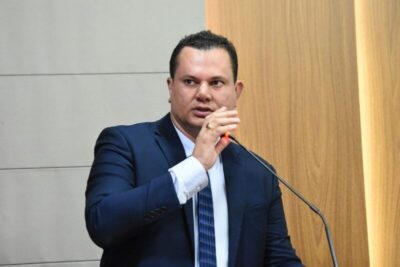 Mês da Mulher: Umbelino Júnior propõe criação de disque saúde mental para mulheres