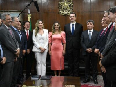 Ana Paula toma posse no Senado Federal