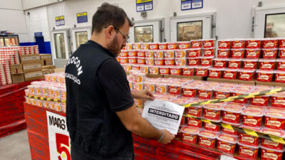 Setores do Mix Mateus em Caxias são interditados