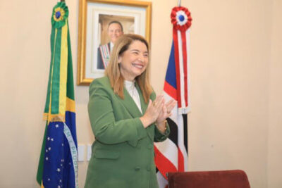 Cármen Lúcia vota pela permanência de Iracema na presidência da Assembleia Legislativa