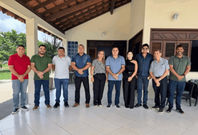 Em Santa Helena, Joãozinho Pavão reúne vereadores para discutir projetos e demandas do município