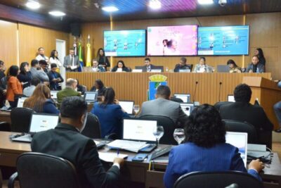 Câmara aprova 12 projetos de lei nesta terça, 22