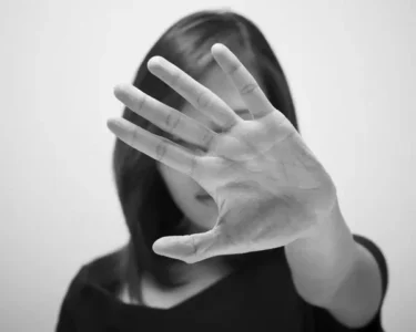 Polícia procura homem que estuprou mulher na região da Litorânea, em São Luís
