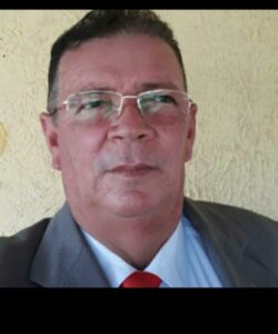 Wagner Freire troca de idade