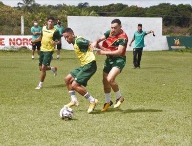 Sampaio como novas mudanças para encarar Operário-PR
