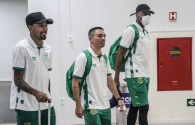Com Pimentinha e tudo… Sampaio desembarca em Goiânia