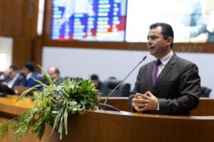 Eric Costa solicita benefícios para as comunidades de Imperatriz e Barra do Corda