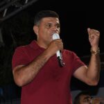 São Domingos do Maranhão: Tratorzão  segue dando bom tratamento à zona rural