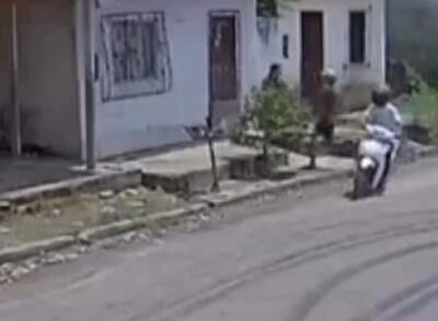 Assista! Dupla assalta vítima no bairro Vila Janaína, em São Luís