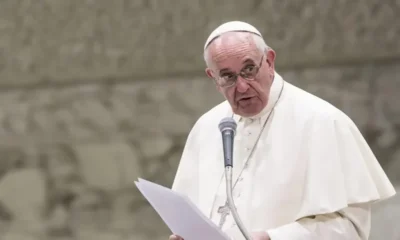 Papa pode fazer primeira aparição pública após 36 dias internado