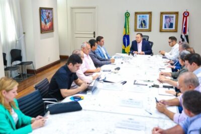 Governador Carlos Brandão reforça agenda municipalista com prefeitos de 10 cidades maranhenses