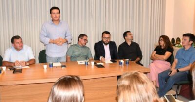 Felipe Camarão dialoga com classe empresarial de Imperatriz