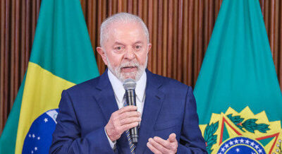Lula conversa com Putin e discute proposta para encerrar guerra entre Rússia e Ucrânia