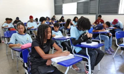 Pé-de-Meia chega nesta terça-feira para quem se formou no ensino médio em 2024