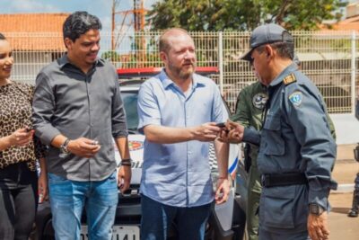 Othelino prestigia entrega de viaturas da PM em Pinheiro e destaca união dos Poderes em favor da segurança