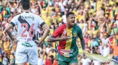 STJD bane Ygor Catatau ex-jogador do Sampaio Corrêa e Vasco