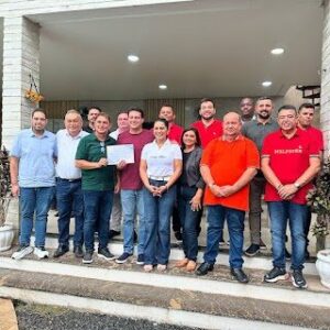 Vice-Governador Felipe Camarão Recebe Título de Cidadão Pedreirense em Cerimônia Prestigiada.