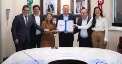 Brandão assina Medida Provisória que garante aos professores do Maranhão reajuste salarial acima da média nacional