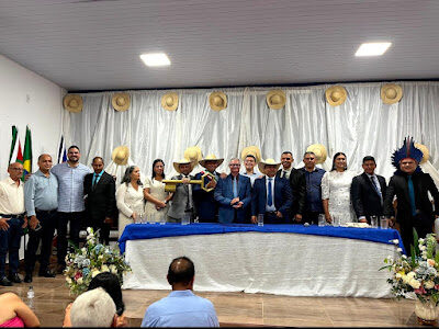 Prefeito vice-prefeito e vereadores eleitos e reeleitos são empossados em Jenipapo dos Vieiras