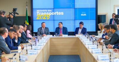 Em Brasília, Brandão assina ordem de serviço para intensificar recuperação da MA-014 em parceria com o Ministério dos Transportes