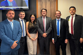 Deputado Júnior Lourenço recebe o prefeito Fernando Pessoa e secretário de Saúde Artur Léda em Brasília