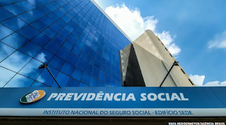 Justiça Federal bloqueia R$ 23,8 milhões de empresas e sócios por fraude contra aposentados do INSS
