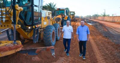 Brandão vistoria obras do segundo trecho da Avenida Metropolitana, que já está em fase de terraplanagem