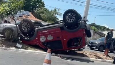 Carro capota durante grave acidente na Avenida dos Holandeses em São Luís
