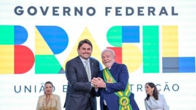 O ministro das Comunicações, Juscelino Filho, anunciou nesta terça-feira (8) que deixou o cargo no governo Luiz Inácio Lula da Silva (PT), após ser denunciado pela Procuradoria-Geral da República (PGR)em uma investigação sobredesvio de emendas parlamentares.