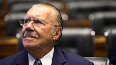 Ex-presidente José Sarney é diagnosticado com Covid-19 aos 94 anos