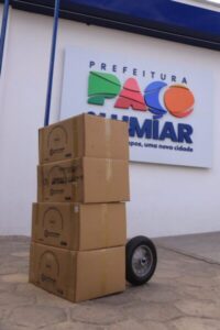 Paço do Lumiar: Gestão Fred Campos amplia inclusão digital com chegada de 100 computadores