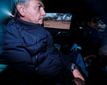 Bolsonaro coloca tornozeleira eletrônica na Seape
