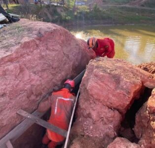 Bombeiros resgatam homem soterrado em área de difícil acesso em Trizidela do Vale