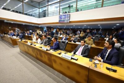 Aprovado reajuste de servidores do Judiciário e nova vara de saúde