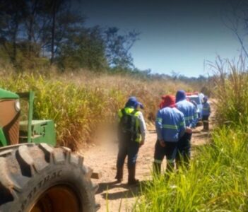 Um homem morreu após ser atropelado por um trator em uma estrada de terra às margens da BR-364, em Mineiros